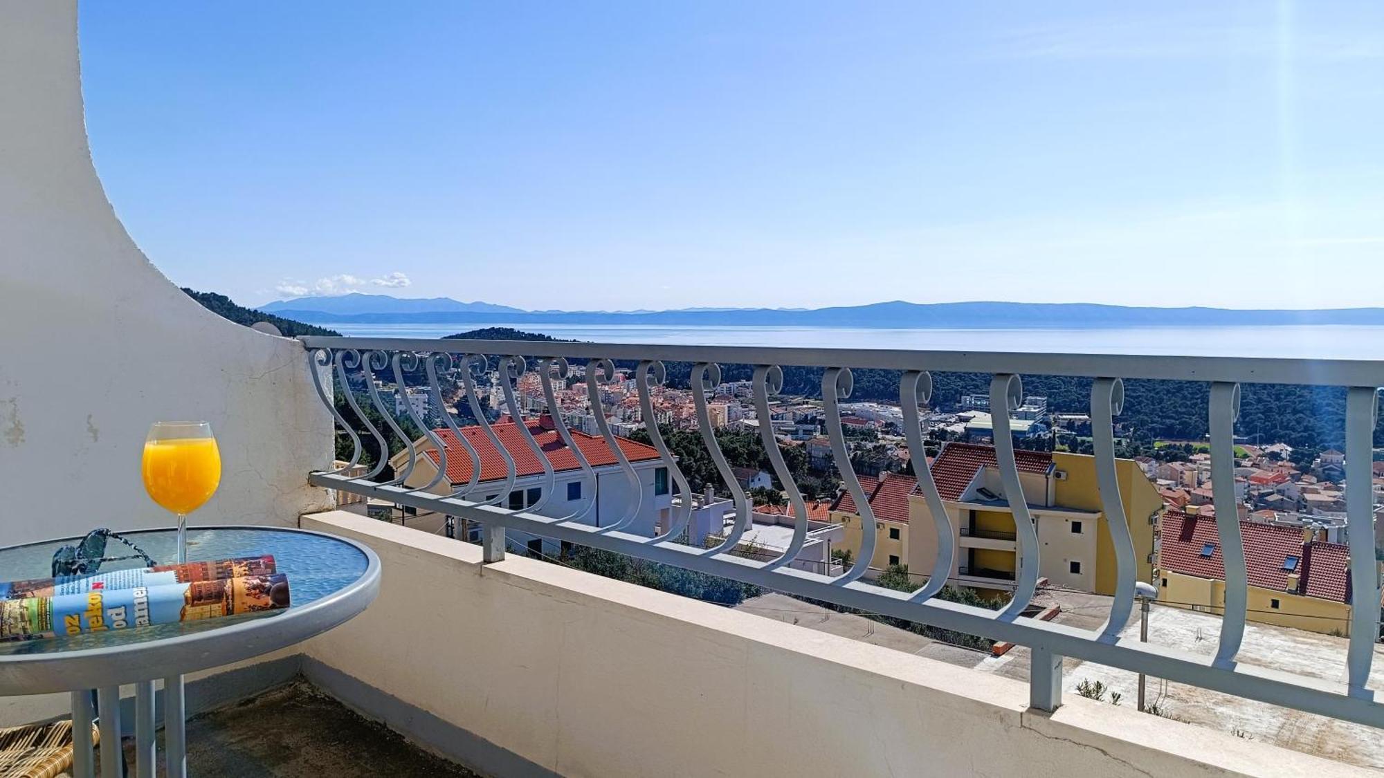 Apartments Ella Makarska Buitenkant foto