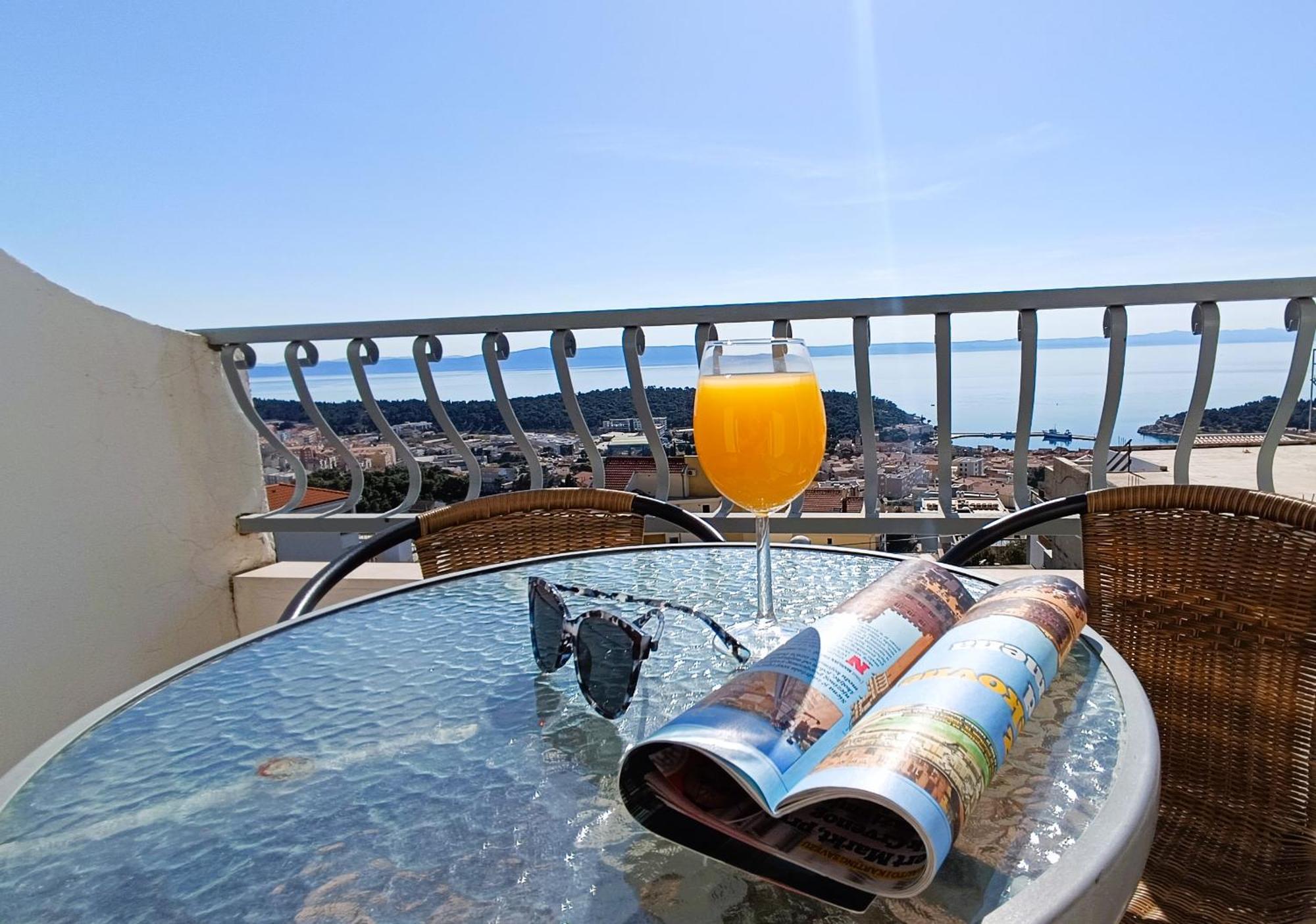Apartments Ella Makarska Buitenkant foto